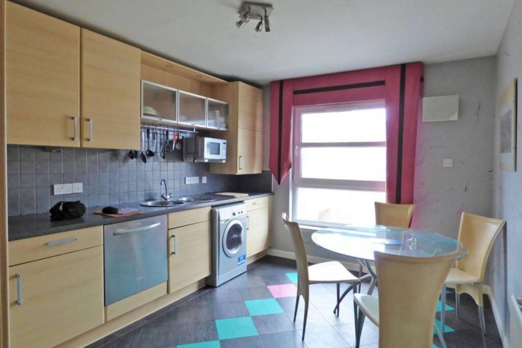 אברדין Comfortable, Self Contained 2 Double Beds Town Apartment Near Pittodrie Stadium מראה חיצוני תמונה